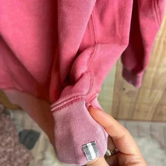 GAP Striped Boxy Scoop Neck ‘Worn’ look Washed Out Pink-Red Color Size M - Picture 4 of 8